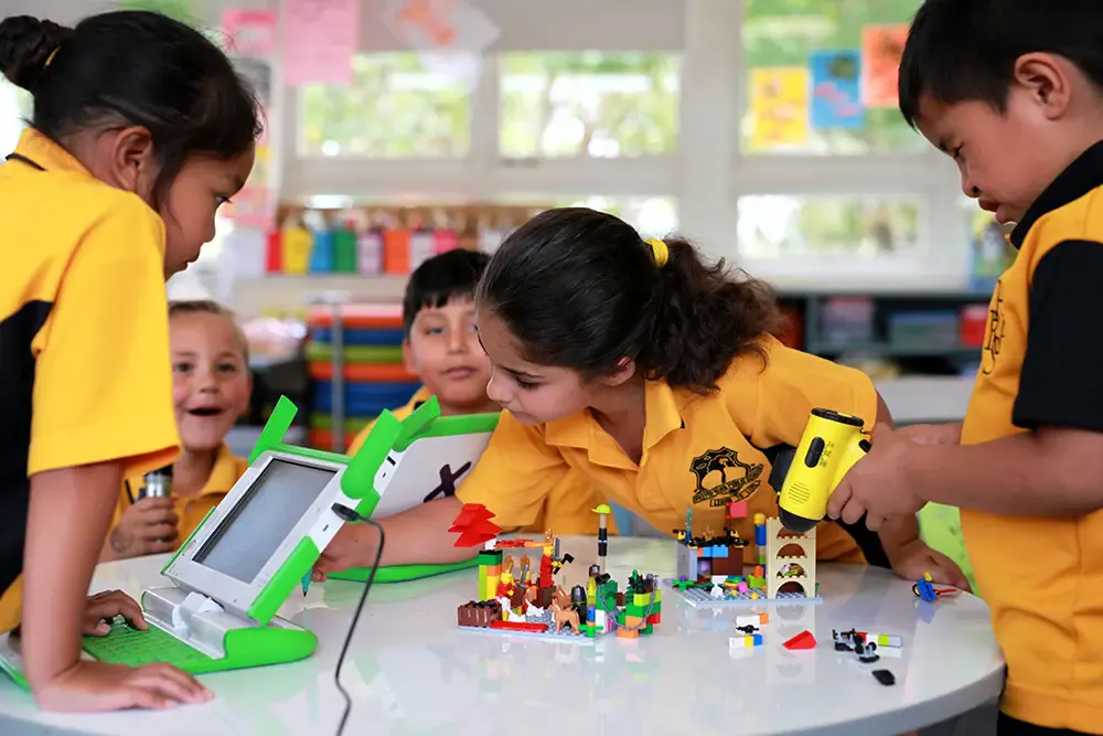 Hilltop Road Public School Students